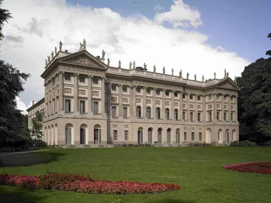 Apartment In Villa Milano Exterior photo